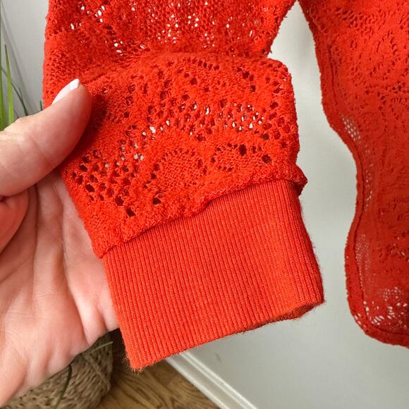Free People Not Cold in This Top Red Long Sleeve Lacey Oversized Size Small Boho - Picture 5 of 13